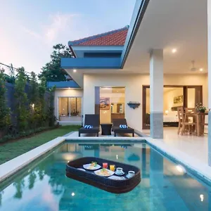 *** Hotel Kubu Petitenget Indonesien